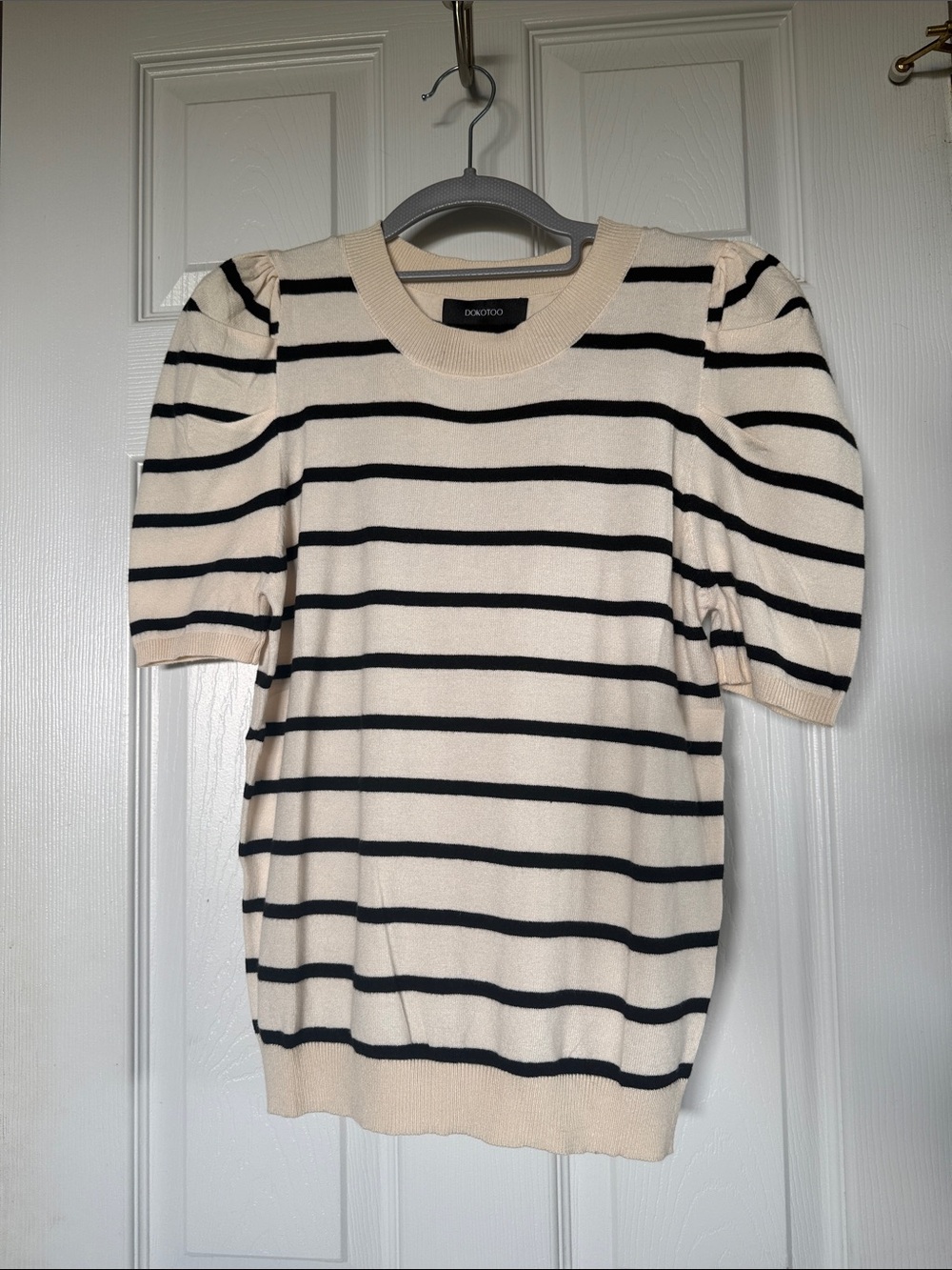 Cream & Black Striped Puff-Sleeve Knit Top